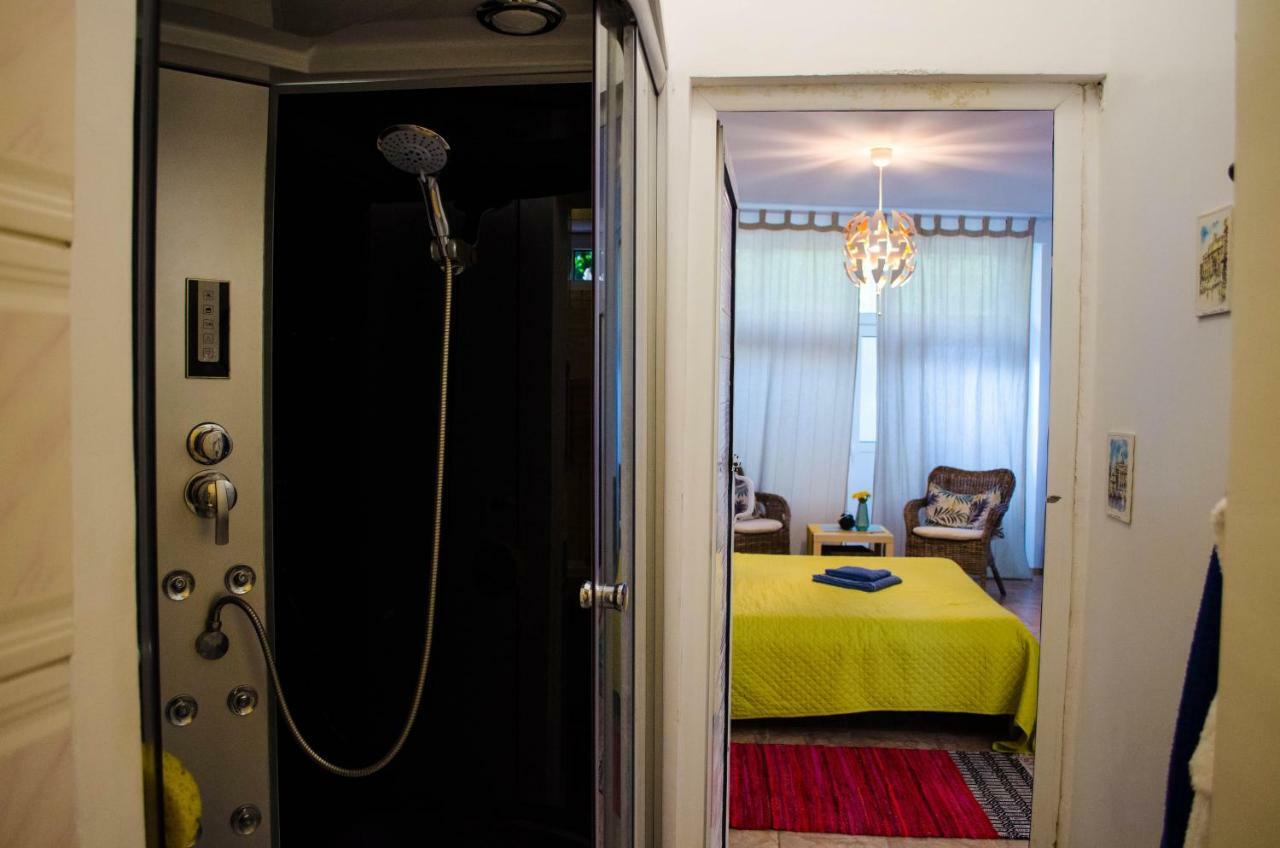 Collosal Studio Bucureşti Ngoại thất bức ảnh